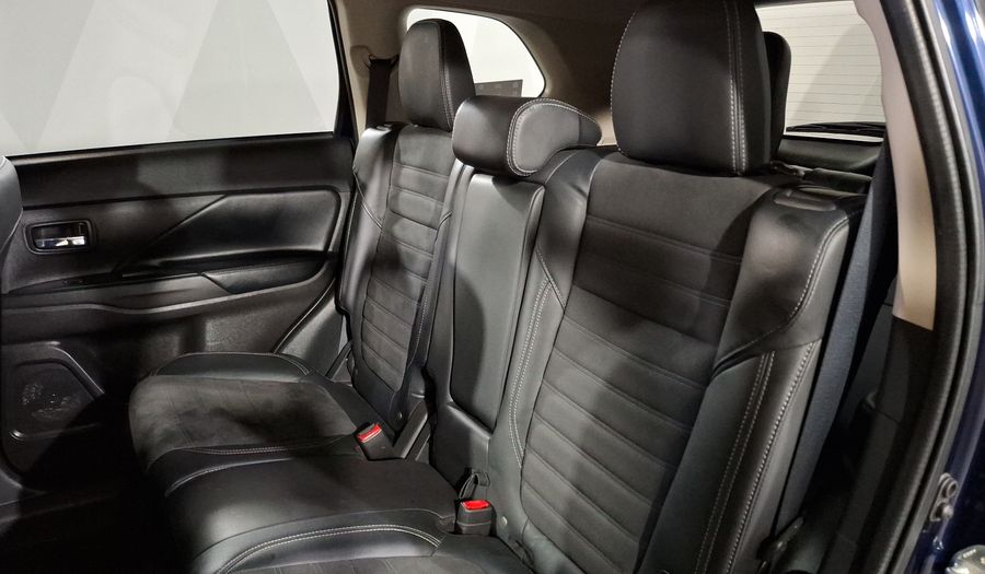 Mitsubishi Outlander 2.4 LIMITED CVT Suv 2020