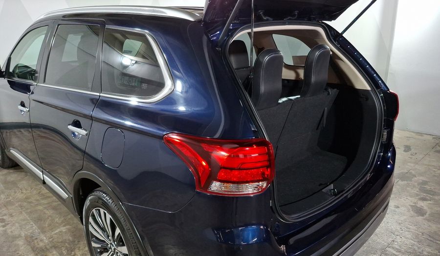 Mitsubishi Outlander 2.4 LIMITED CVT Suv 2020