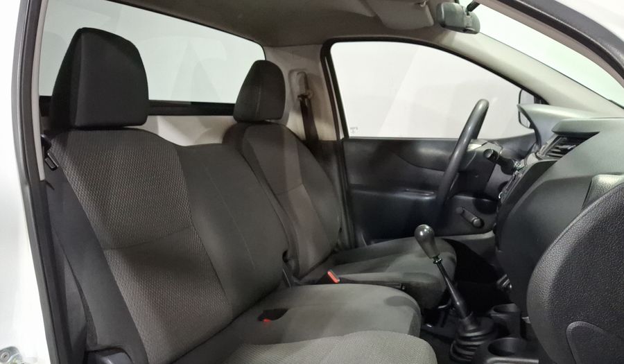 Nissan Np300 2.5 PICK UP DH AC PAQ. SEG. Pickup 2020