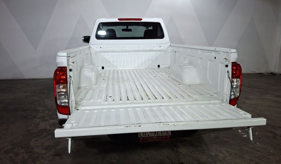 Nissan Np300 2.5 PICK UP DH AC PAQ. SEG. Pickup 2020