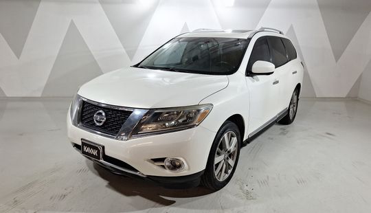 Nissan • Pathfinder