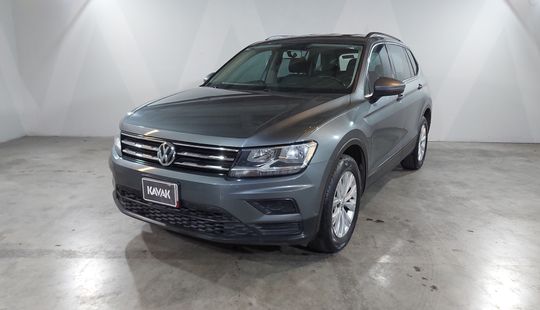Volkswagen • Tiguan