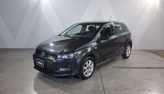 Volkswagen • Polo