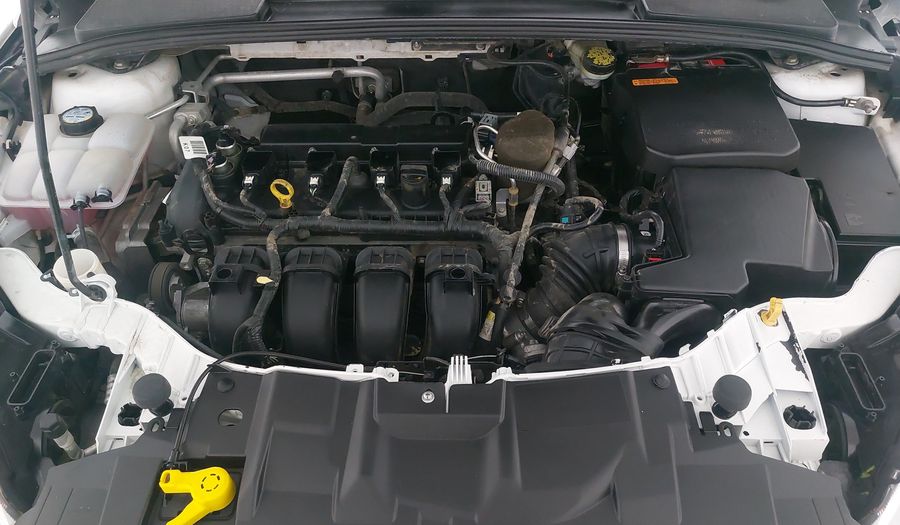 Ford Focus 2.0 S MT Sedan 2015