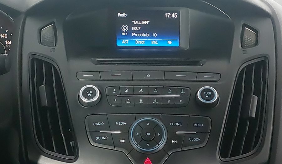 Ford Focus 2.0 S MT Sedan 2015