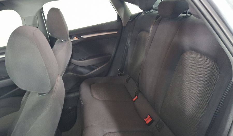 Audi A3 2.0 TFSI DYNAMIC Sedan 2017