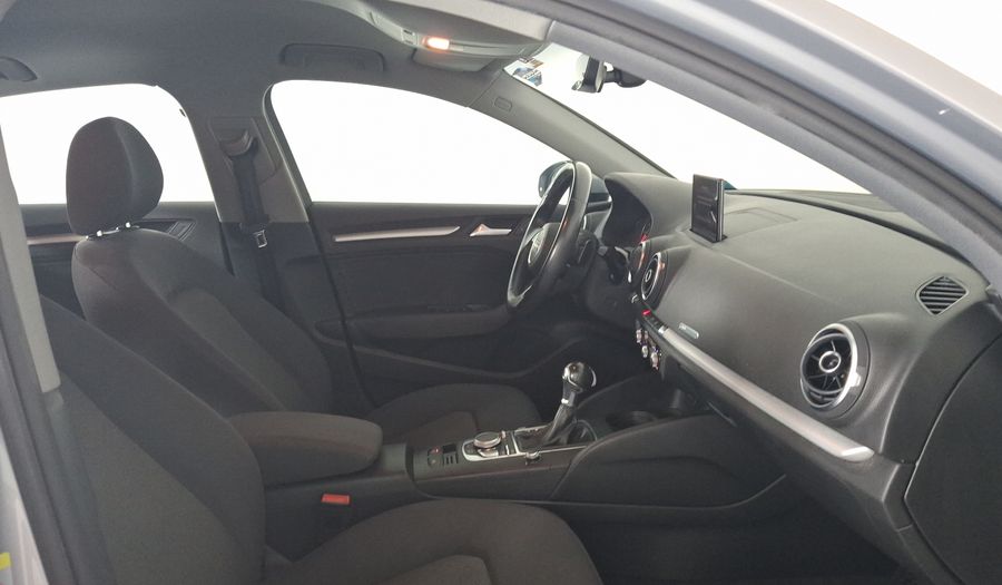 Audi A3 2.0 TFSI DYNAMIC Sedan 2017