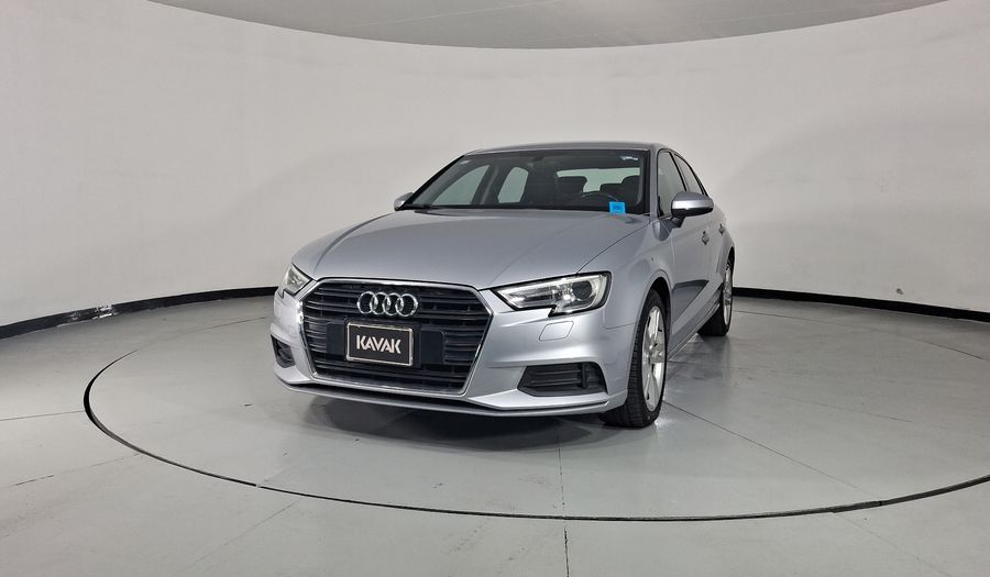 Audi A3 2.0 TFSI DYNAMIC Sedan 2017