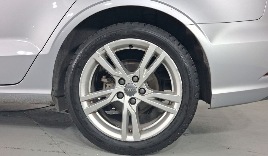 Audi A3 2.0 TFSI DYNAMIC Sedan 2017