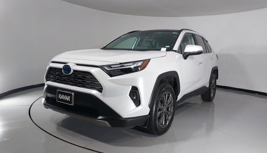 2023 • 27,540 km • Automático