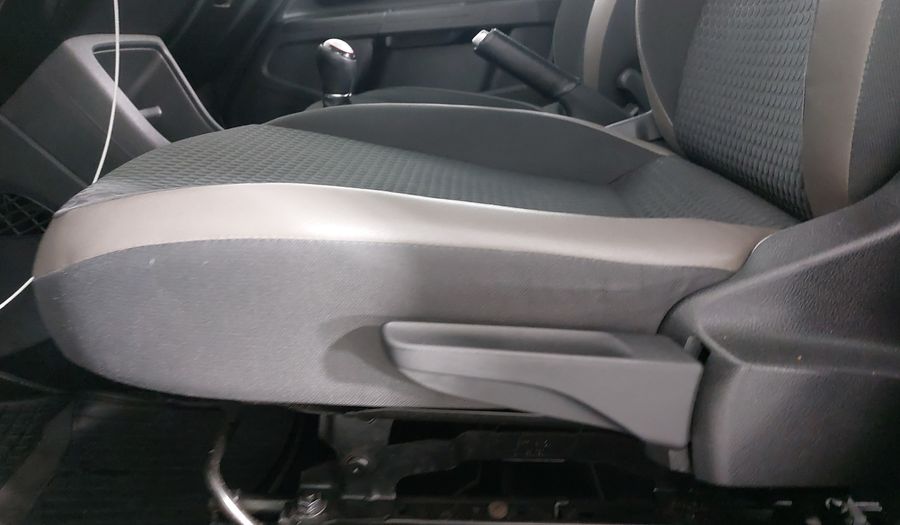 Volkswagen Up! 1.0 CROSS UP! Hatchback 2016