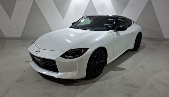Nissan • Z