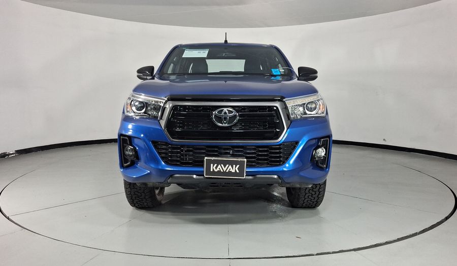 Toyota Hilux 2.8 DOBLE CABINA DSL AT PLATINUM AZUL Pickup 2019