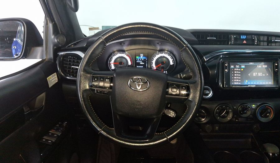 Toyota Hilux 2.8 DOBLE CABINA DSL AT PLATINUM AZUL Pickup 2019