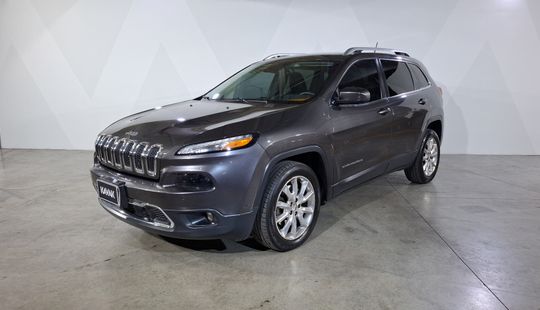 Jeep • Cherokee