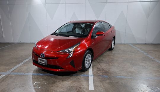 Toyota • Prius