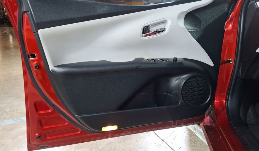 Toyota Prius 1.8 HYBRID PREMIUM SR Hatchback 2018