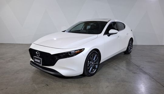 Mazda • Mazda 3