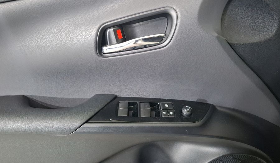 Toyota Prius 1.8 HEV BASE AUTO Hatchback 2021