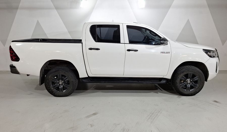 Toyota Hilux 2.7 SR DOBLE CABINA Pickup 2022