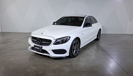 Mercedes Benz • Clase C