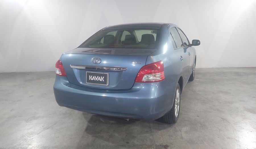 Toyota Yaris 1.5 SEDAN PREMIUM AT Sedan 2015