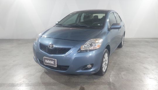 Toyota • Yaris