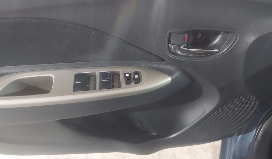 Toyota Yaris 1.5 SEDAN PREMIUM AT Sedan 2015