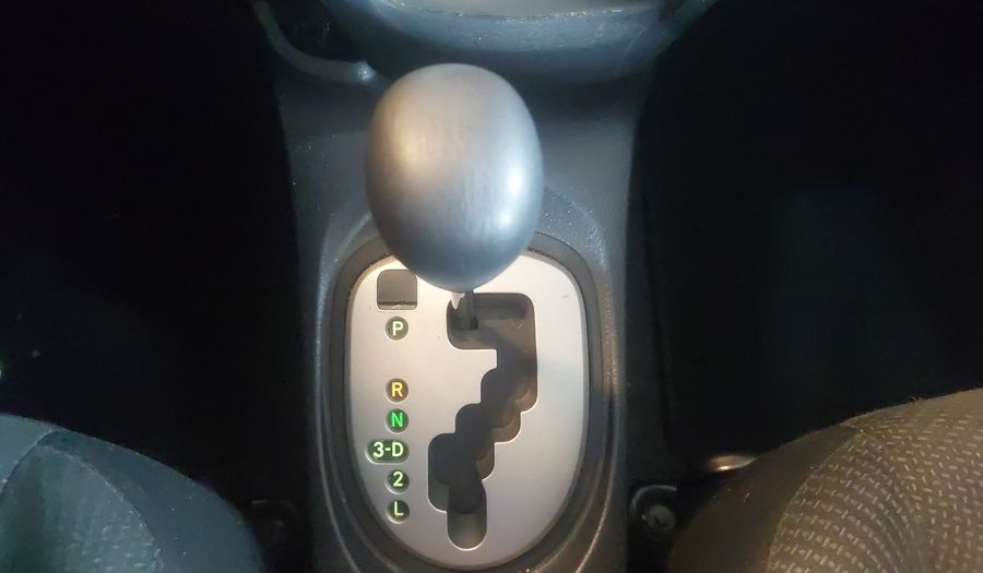 Toyota Yaris 1.5 SEDAN PREMIUM AT Sedan 2015