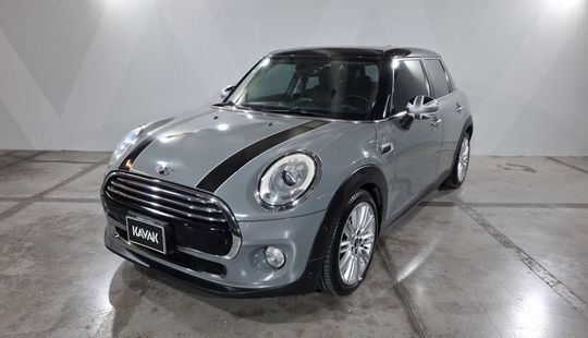 Mini • Cooper