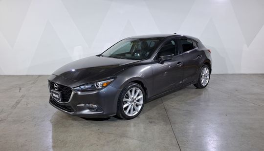 Mazda • Mazda 3