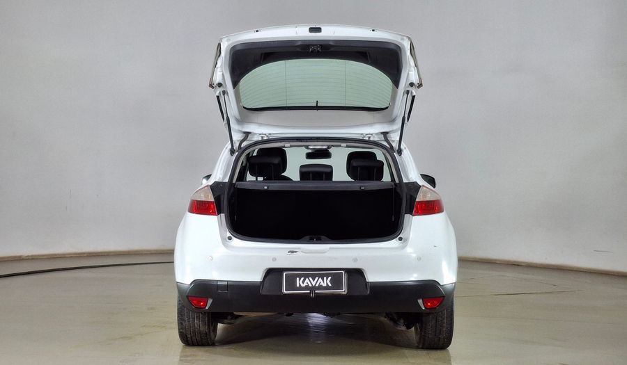 Renault Megane 2.0 16V CVT DYNAMIQUE PACK Hatchback 2013