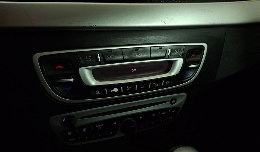 Renault Megane 2.0 16V CVT DYNAMIQUE PACK Hatchback 2013