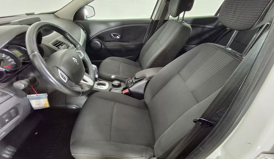 Renault Megane 2.0 16V CVT DYNAMIQUE PACK Hatchback 2013