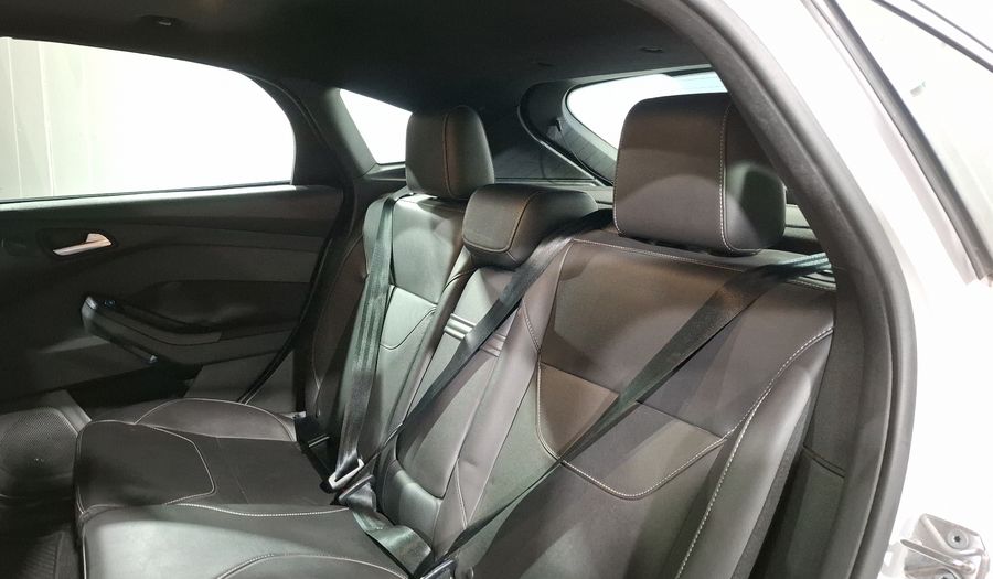 Ford Focus 2.0 ST TM Hatchback 2016