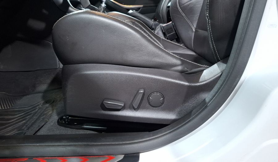 Ford Focus 2.0 ST TM Hatchback 2016