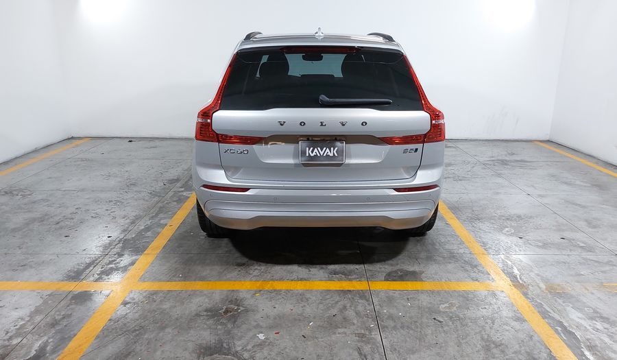 Volvo Xc60 2.0 B5 MHEV MOMENTUM AUTO AWD Suv 2022