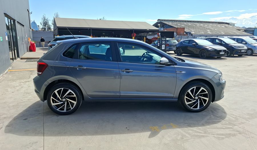 Volkswagen Polo 1.6 110 CV HIGHLINE Hatchback 2021