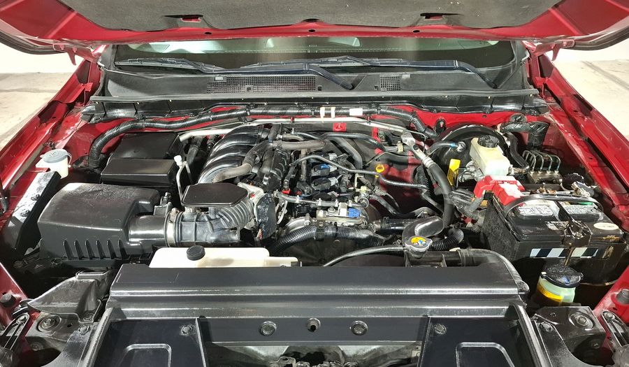 Nissan Np300 2.5 LE TM AC Pickup 2016
