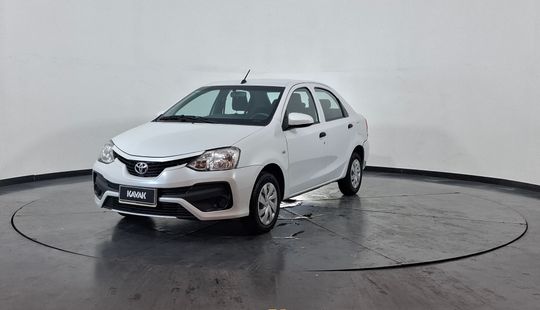 Toyota • Etios