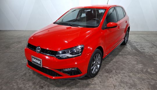 Volkswagen • Polo