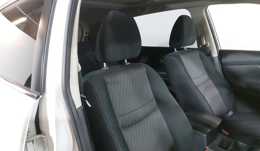 Nissan X-trail 2.5 ADVANCE 3 ROW CVT Suv 2021