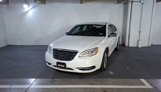 Chrysler • 200