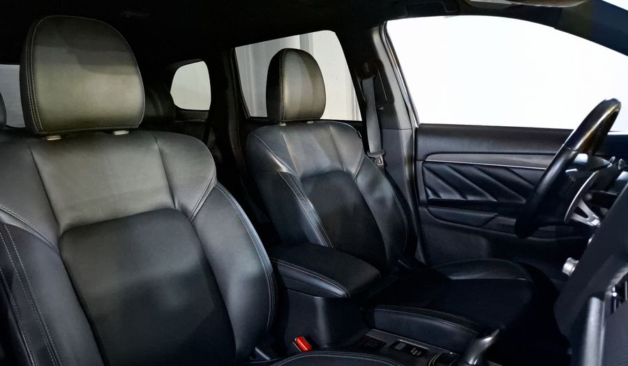 Mitsubishi Outlander 2.4 PHEV LIMITED AUTO 4WD Suv 2021