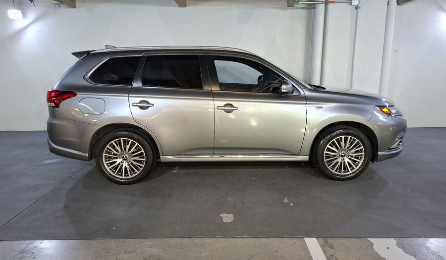 Mitsubishi Outlander 2.4 PHEV LIMITED AUTO 4WD Suv 2021