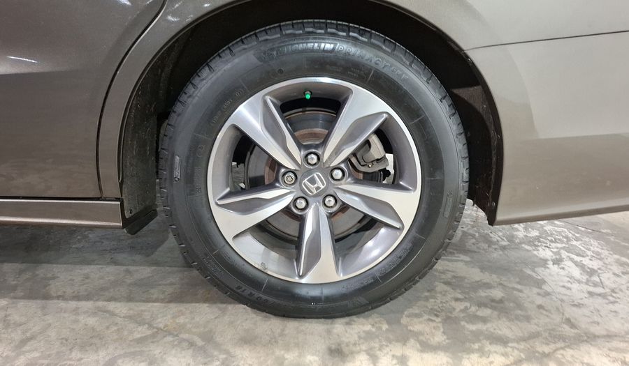 Honda Odyssey 3.5 TOURING AUTO Minivan 2018