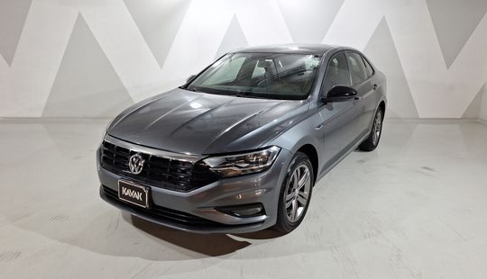 Volkswagen • Jetta