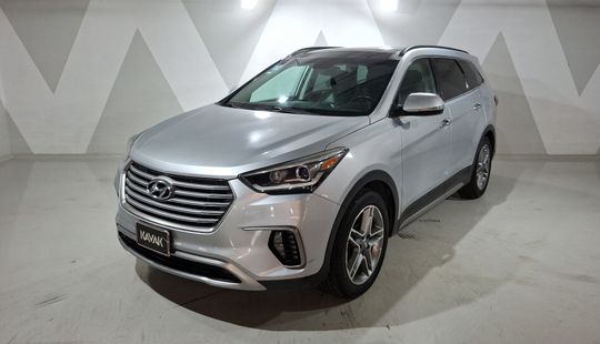 Hyundai • Santa Fe