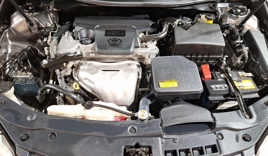 Toyota Camry 2.5 LE AT Sedan 2017