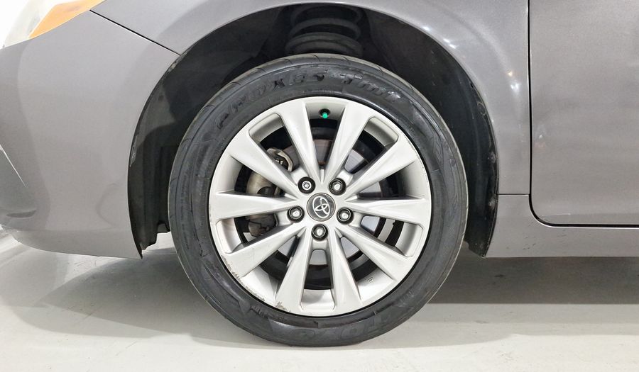 Toyota Camry 2.5 LE AT Sedan 2017